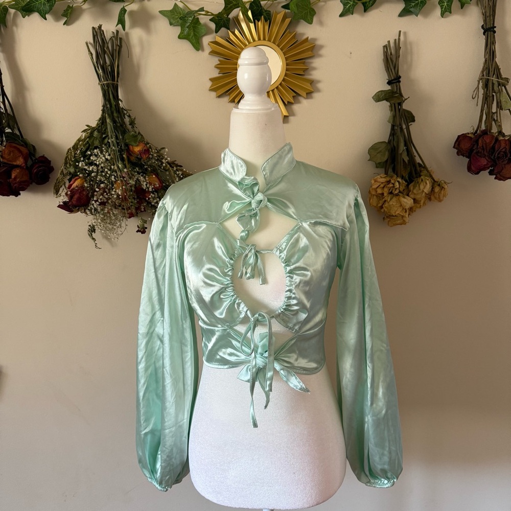 8 Birdies Cottagecore/Renaissance Mint Green Silky Keyhole Blouse